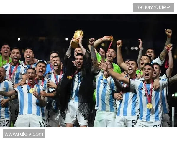 历届世界杯足球冠军球星回顾与历史表现分析