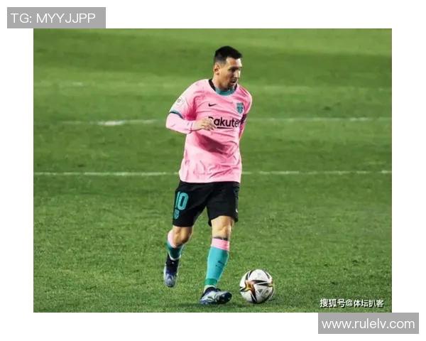 当足球巨星错失空门那一刻全场的惊呼与遗憾交织成最戏剧性的瞬间