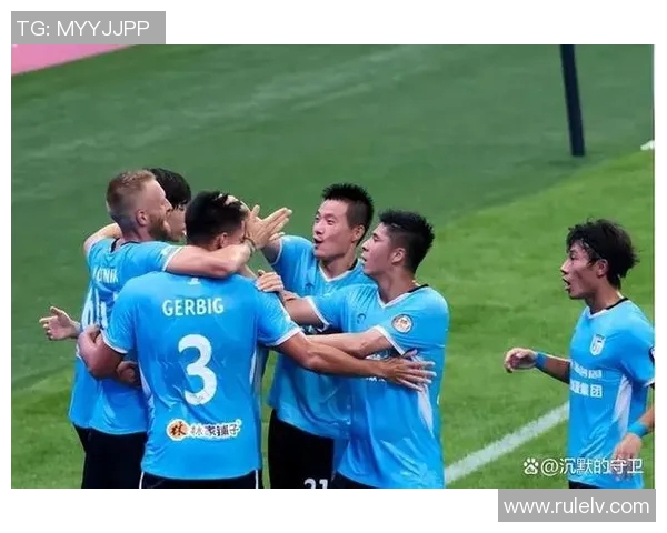 新赛季聚焦世界足球球星拼搏瞬间展现绿茵场上的无限魅力