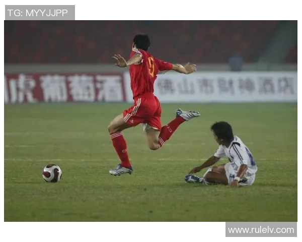 非法足球TOT球星崛起：聚焦足坛新兴天才与挑战的多重面貌